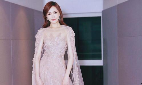 唐嫣李心艾最新爆料,揭秘娱乐圈幕后真相